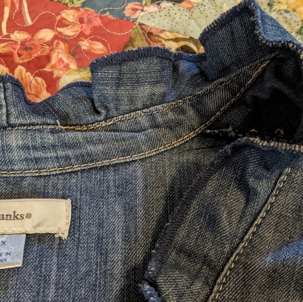 CJ Banks Denim Jacket With Ruffle Details Size 1X - Picture 4 of 7